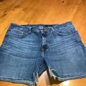 Women Wrangler Cutoffs size 16